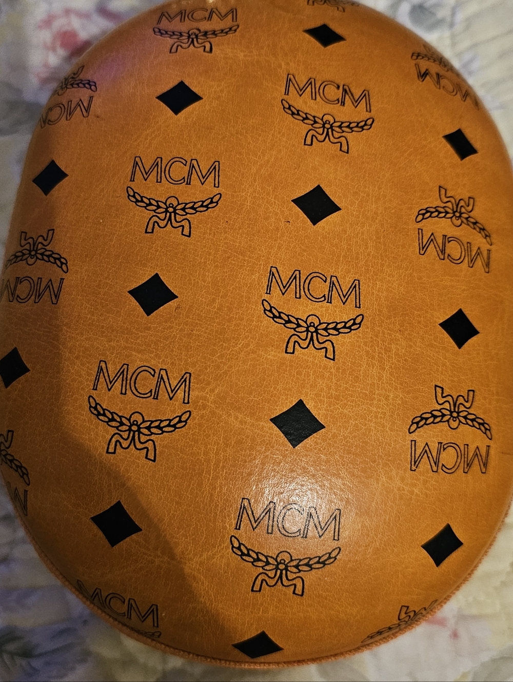 MCM Cognac/Black Logo Studded Oval Beats Headphones Casr - Picture 3 of 5